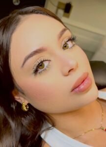 Cejas en polvo ombré después